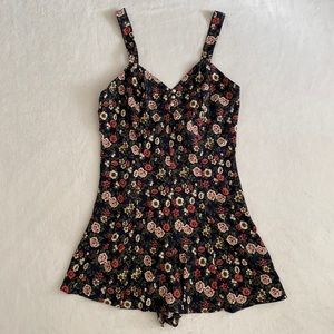 {NWT/VTG} Lingerie Cacique | Satin Dark Floral Pajama Sleep Romper Blue (S)